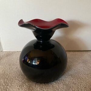 Bulbous hand blown Art Glass, Black with Red Wave Vase